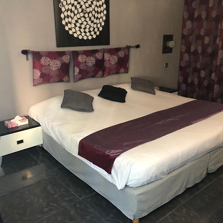 Hotel Les Grenadines Agde Buitenkant foto