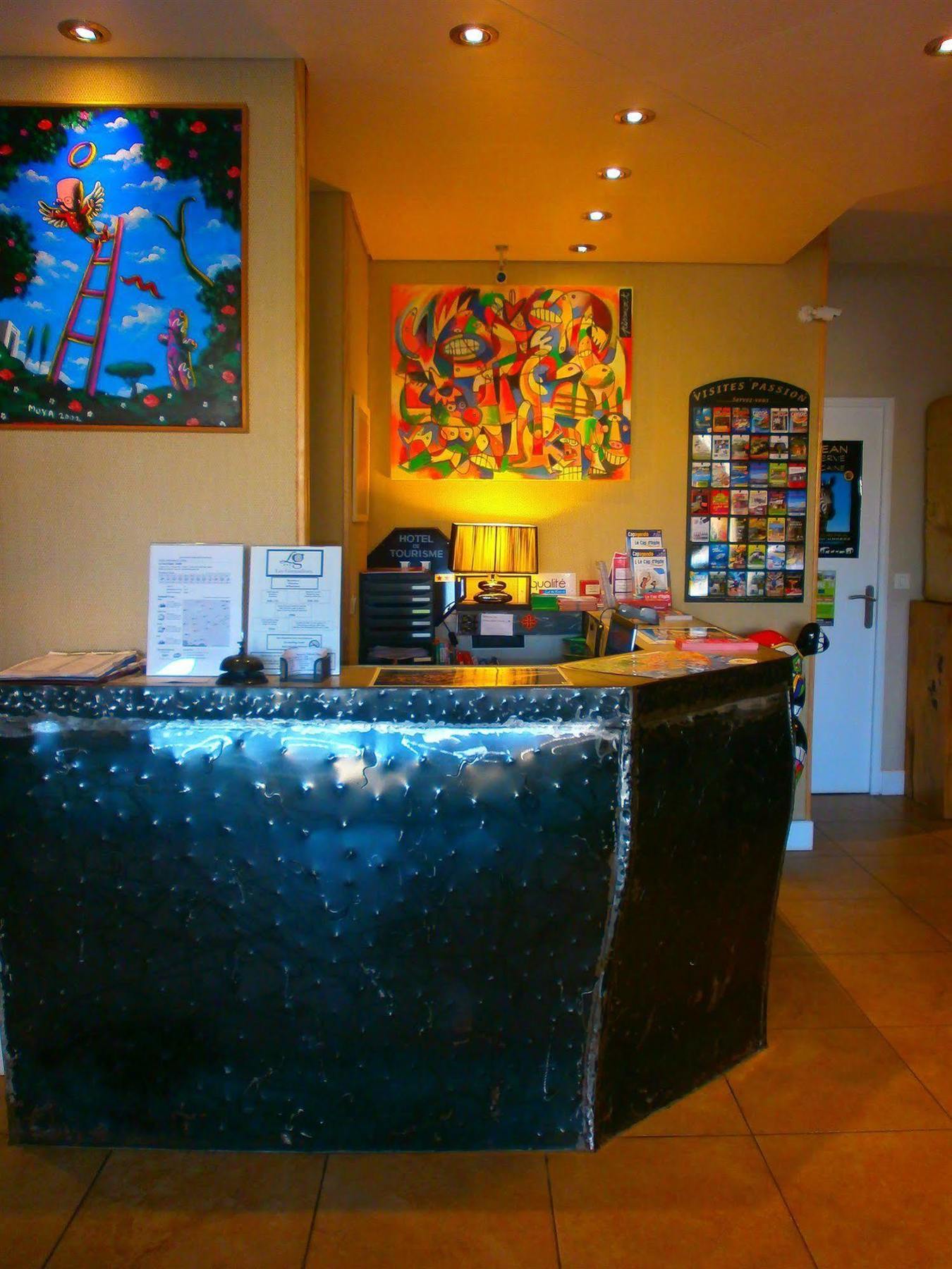 Hotel Les Grenadines Agde Buitenkant foto