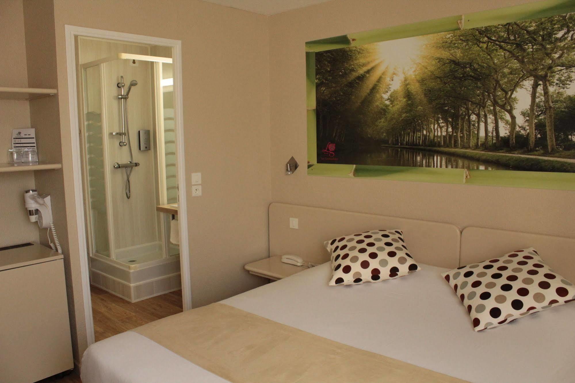 Hotel Les Grenadines Agde Buitenkant foto